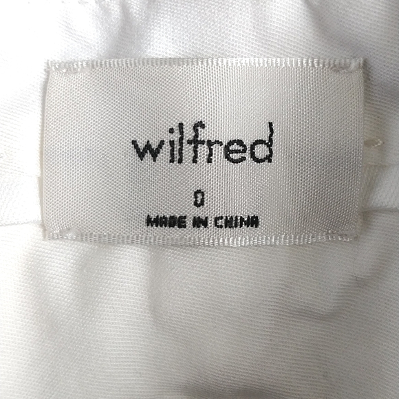 Aritzia Effortless Cropped pant - Picture 2 of 9